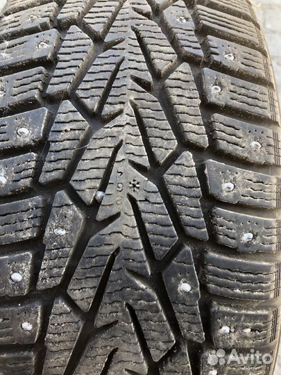 Nokian Tyres Hakkapeliitta 7 215/55 R17