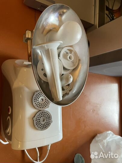 Мясорубка электрическая scarlett