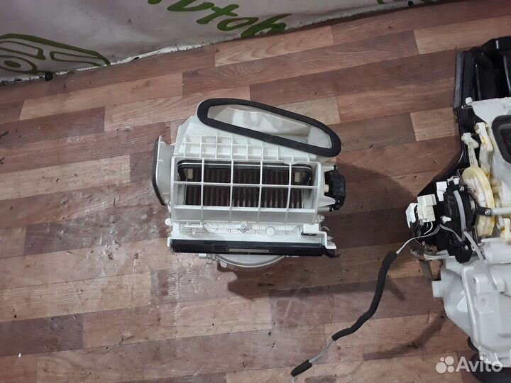 Печка. Отопитель в сборе Infiniti Q50 13-17