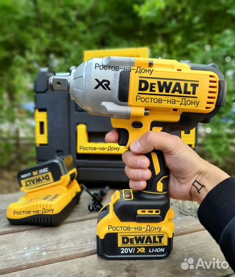 Аккумуляторный гайковерт Dewalt