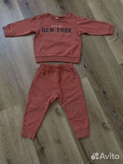 Костюм детский 92 Hm