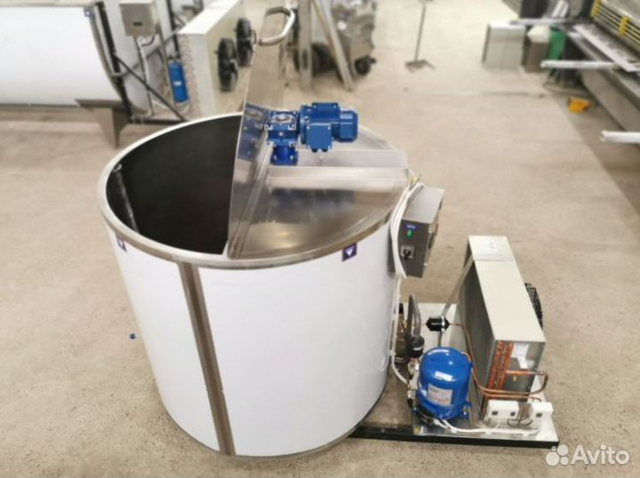 Охладитель молока открытого типа 500 литров