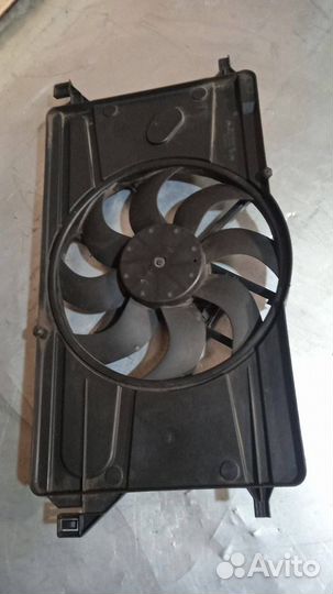 Вентилятор радиатора Ford C-Max 2005 3M518C607EC