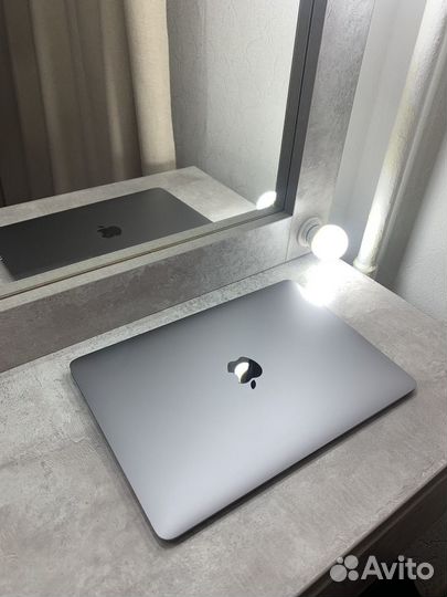 Apple MacBook 12 2017 / M3 / 8GB / 256 Gb