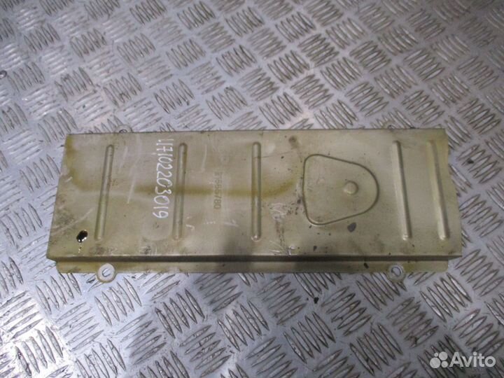 Крышка масляного радиатора renault 21565780