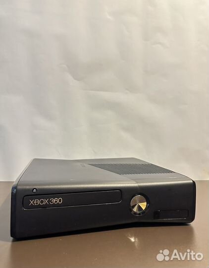 Игровая приставка Xbox 360 S