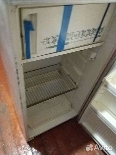 Холодильник бу рабочий