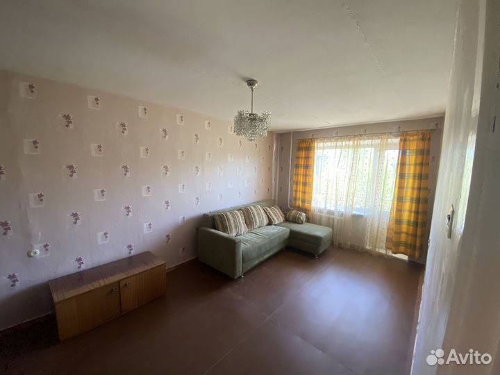 Отдам диван