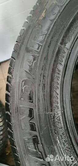 Yokohama G93C 225/65 R17