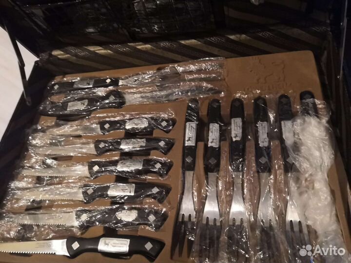 Приборы 24 шт в кейсе:пикник или другое