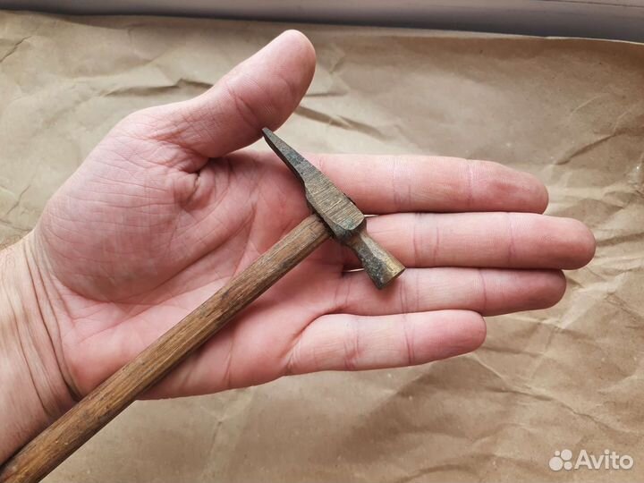 Ювелирный бронзовый молоточек