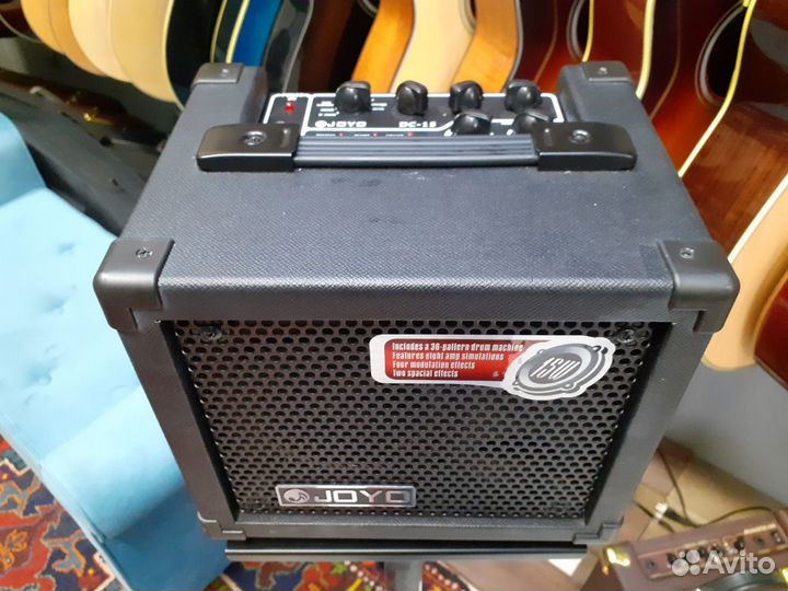 Гитарный комбоусилитель