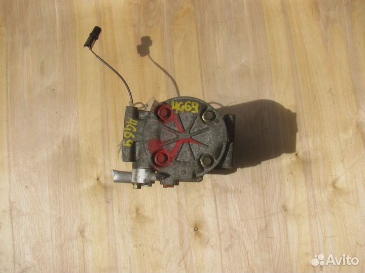 Компрессор кондиционера Mitsubishi Outlander 4G69