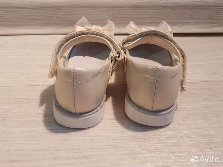 Туфли для девочки 23 размер