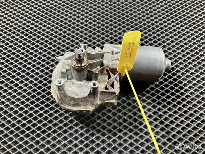 Моторчик трапеции дворников (стеклоочистителя) BMW