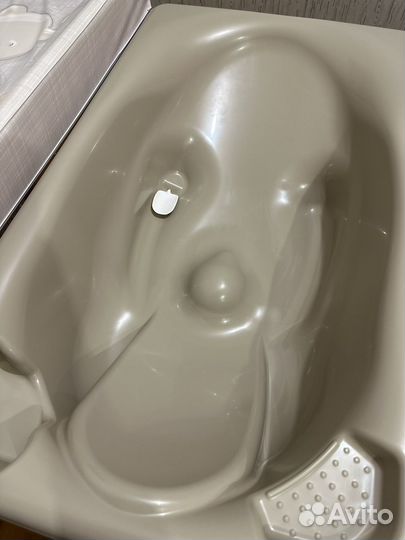 Пеленальный столик с ванночкой CAM