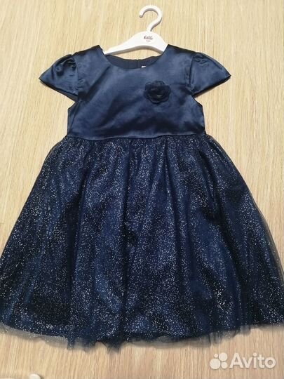 Нарядное платье для девочки 110 116