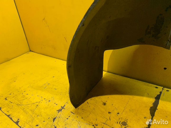 Локер передний левый Kia Spectra 2002-2011