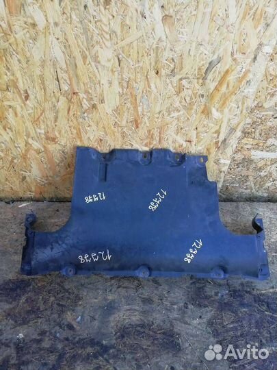 Защита двигателя Volkswagen Touareg 2005 7LO825285