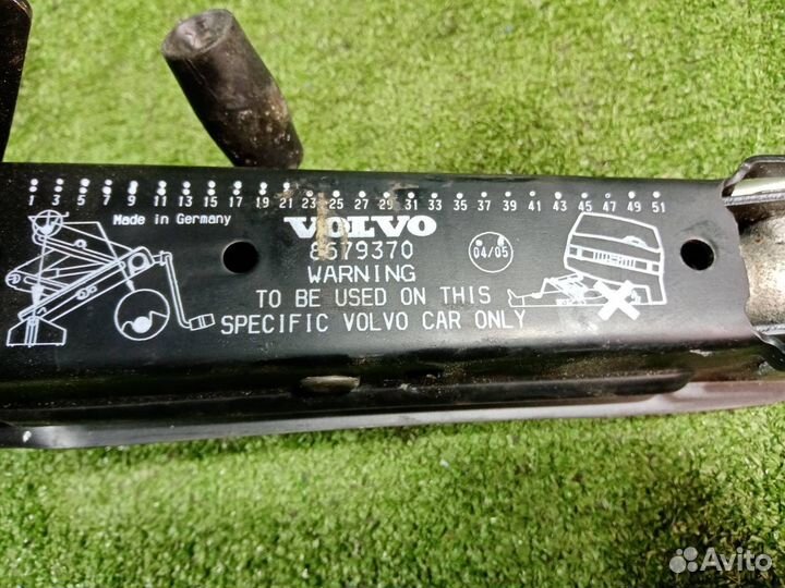 Домкрат Volvo Xc70 2 B5254T2 (2.5T) 2006