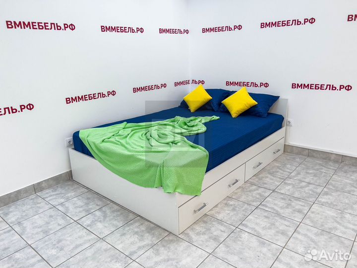 Кровать двуспальная с ящиками