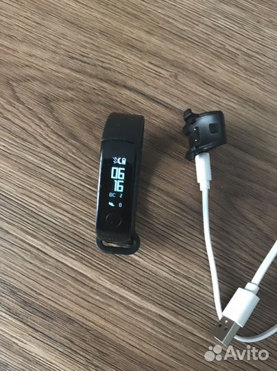Фитнес браслет Huawei Honor Band 3