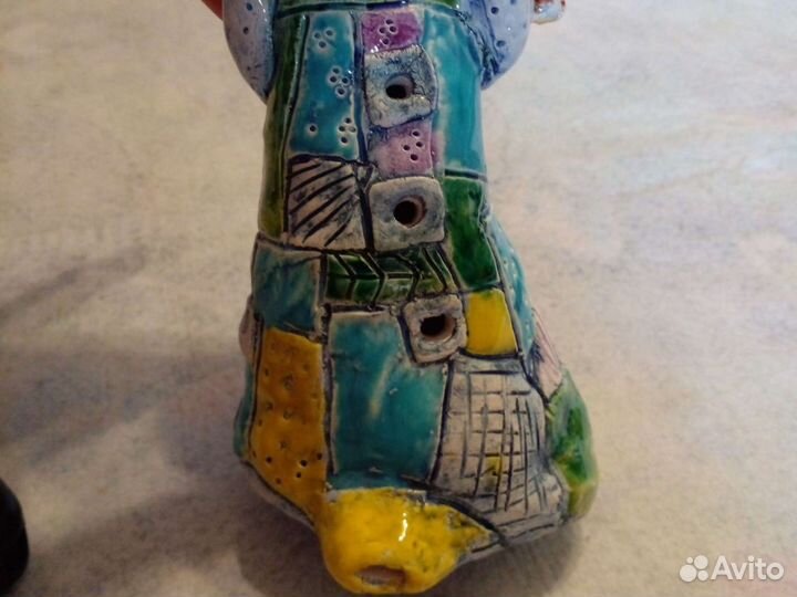 Статуэтка из глины (свисток)