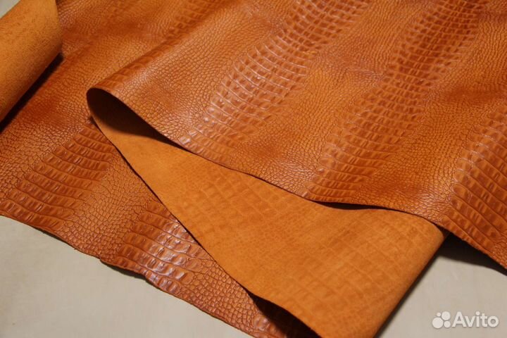 Кайман с восковой отделкой. Натуральная кожа