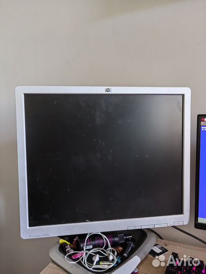 Монитор HP 19