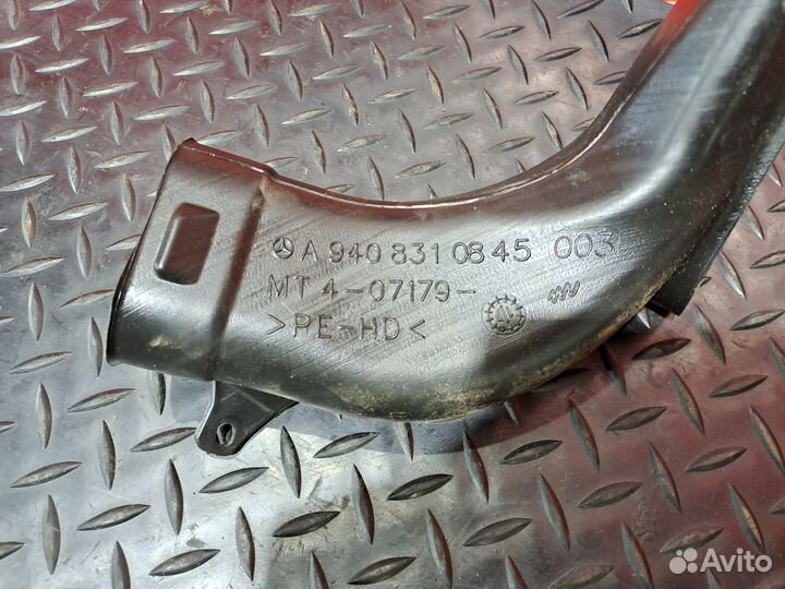 Воздуховод отопителя