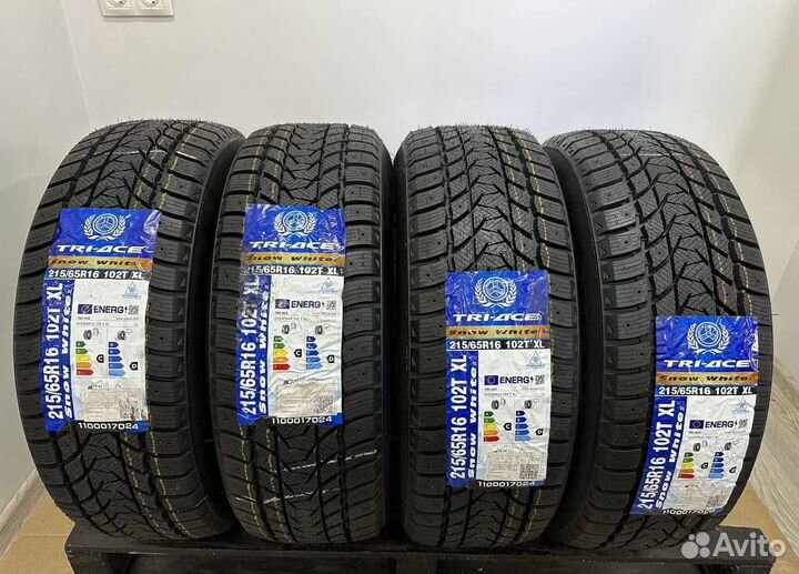 Tri Ace Snow White II 215/65 R16 43T
