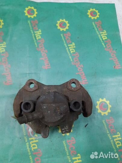 Суппорт задний левый Mercedes W211 седан 1.8 2006