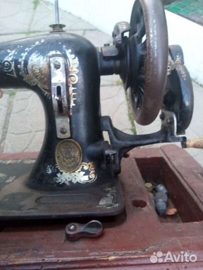 Швейная машина