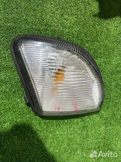 Поворотник передний левый Subaru Forester SF5 EJ