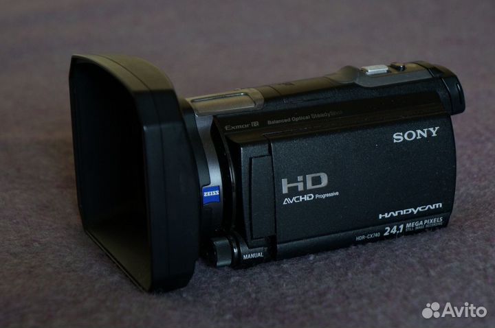 Видеокамера Sony HDR-CX740VE
