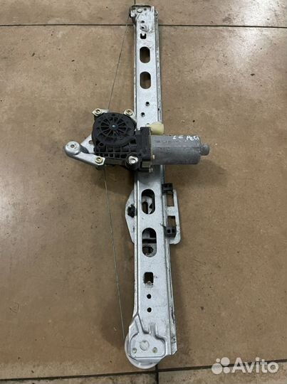 Задний левый стеклоподъемник mercedes w163 ml163 м