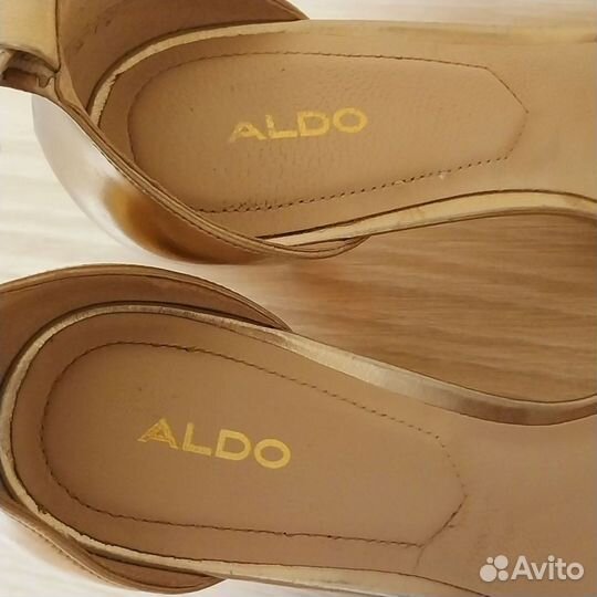 Великолепные босоножки Aldo Вьетнам р.38