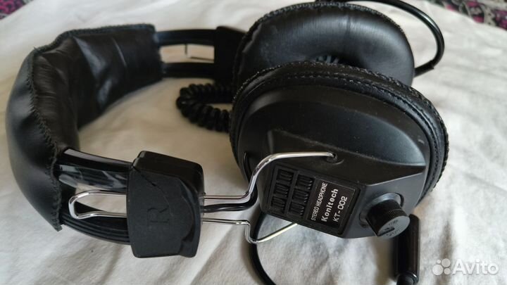 Винтажные наушники