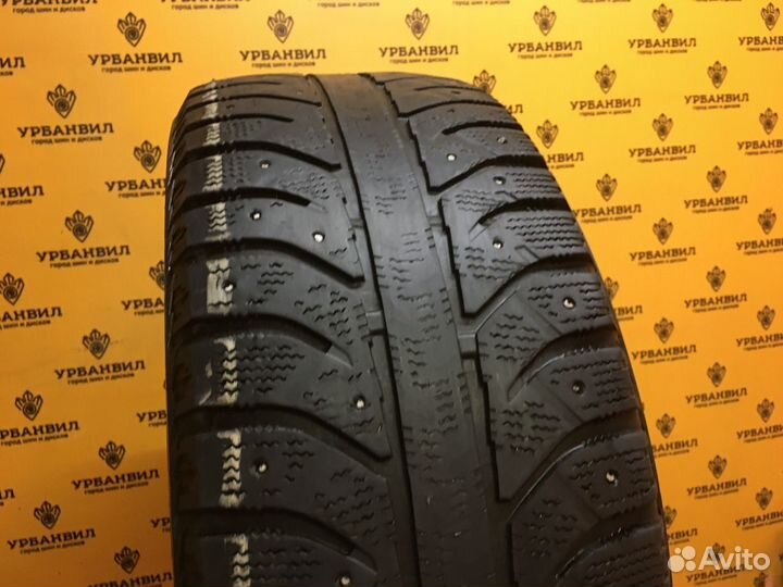 Bridgestone Ice Cruiser 7000 215/60 R16 95T