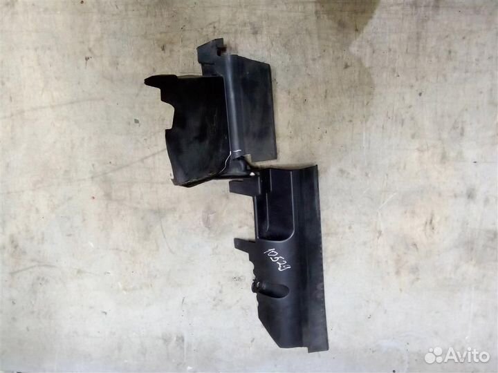 Воздуховод радиатора правый от Ford Mondeo IV 200