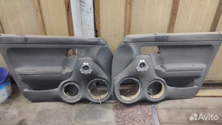 Дверные карты с рупорами ваз 2110