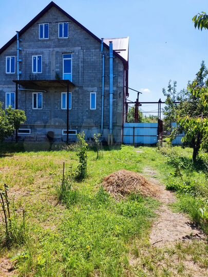 Дом 495 м² на участке 12 сот.