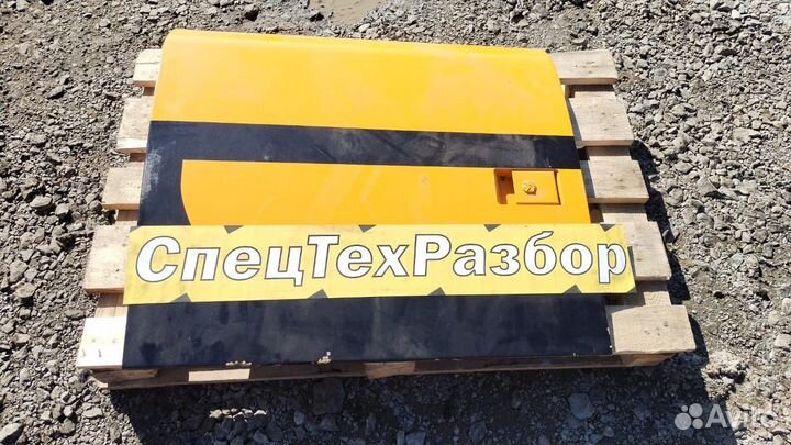 Дверь бокового отсека экскаватора JCB JS220