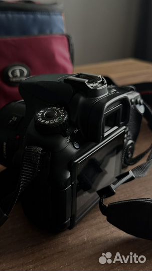 Зеркальный фотоаппарат canon 60d