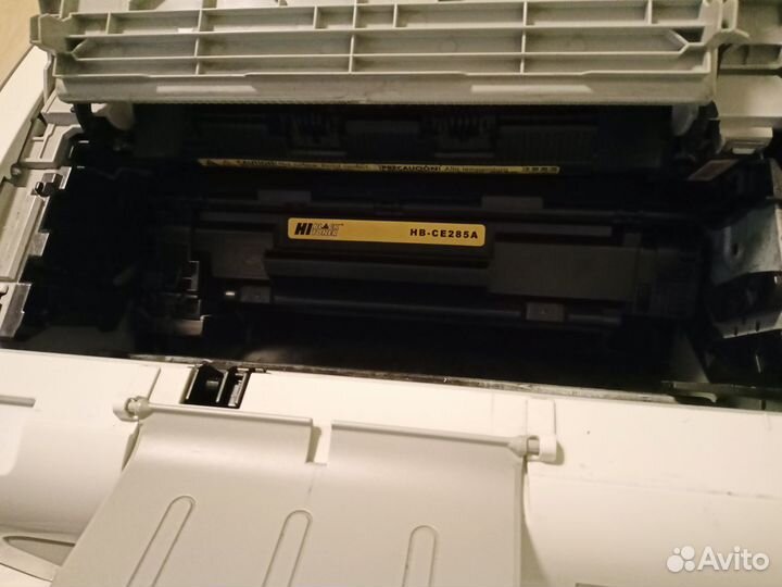 Принтер лазерный hp и 4 катриджа