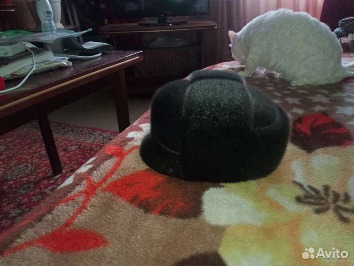 Меховая мужская шапка