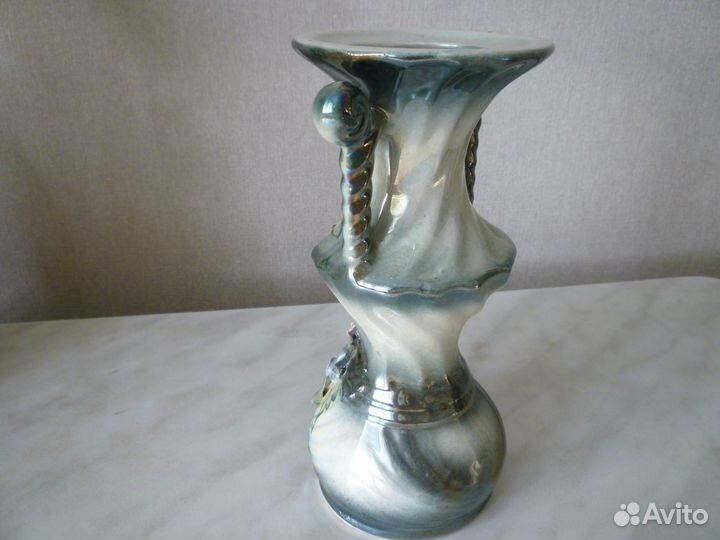 Керамическая вазочка