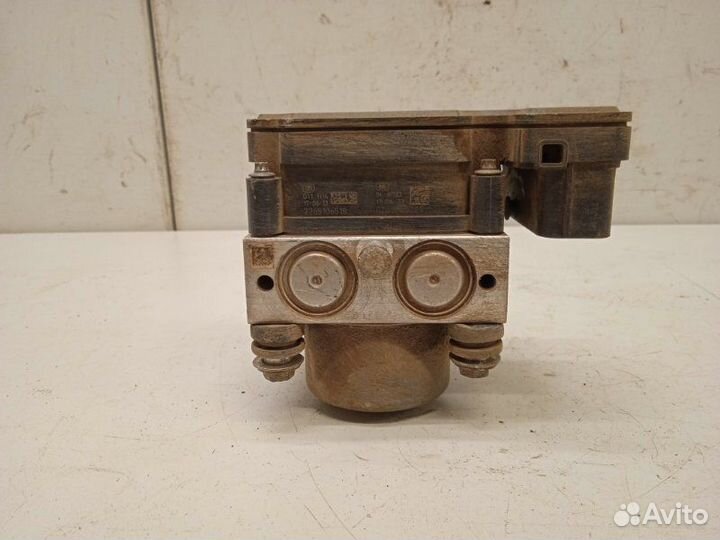 Блок ABS (насос) Renault Logan 2 1.6 2017