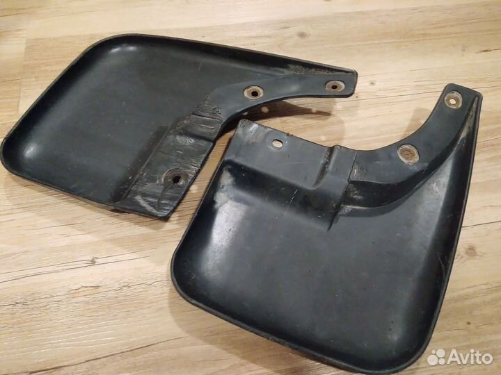 Брызговики передние Delica PD-8W