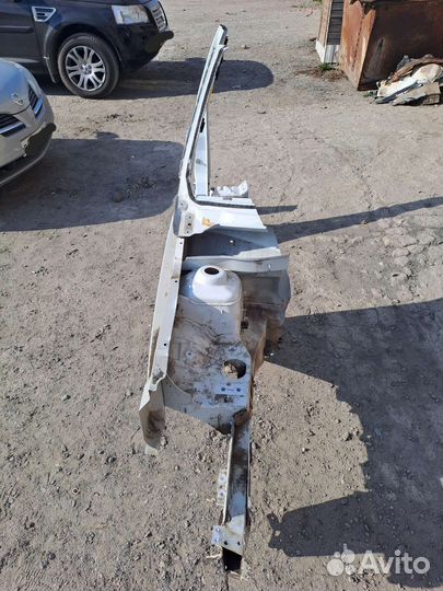 Лонжерон правый Renault Duster